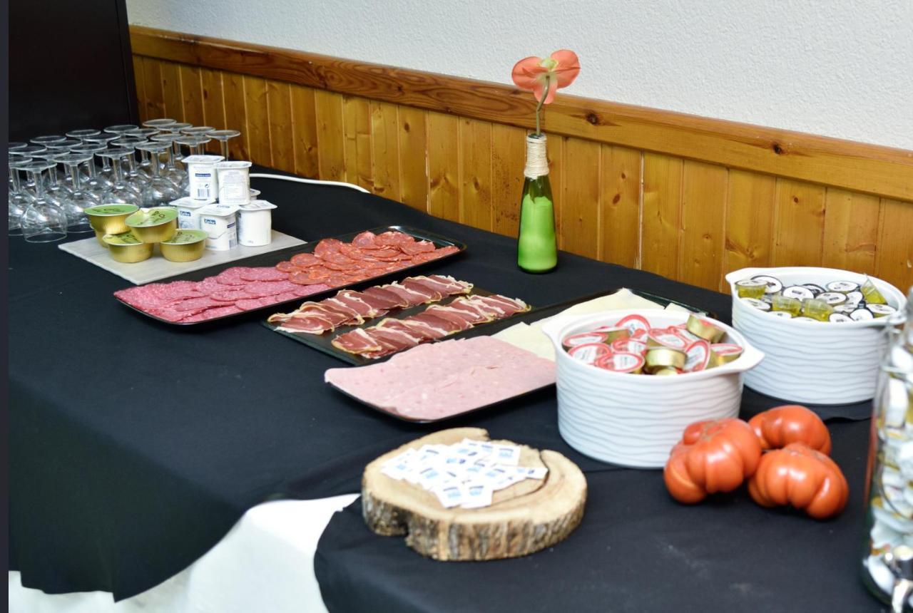 Hotel Sierra De Arcos Andorra Dış mekan fotoğraf